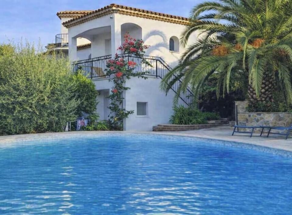 PISCINE AVRIL 2026