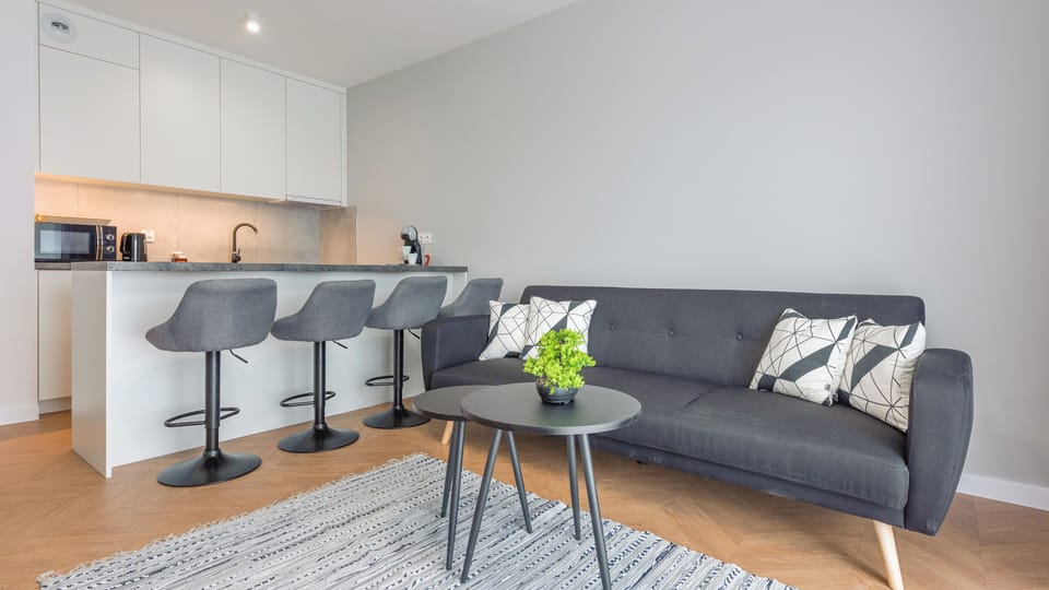 Apartament (A8) | Living area | Flat-screen TV