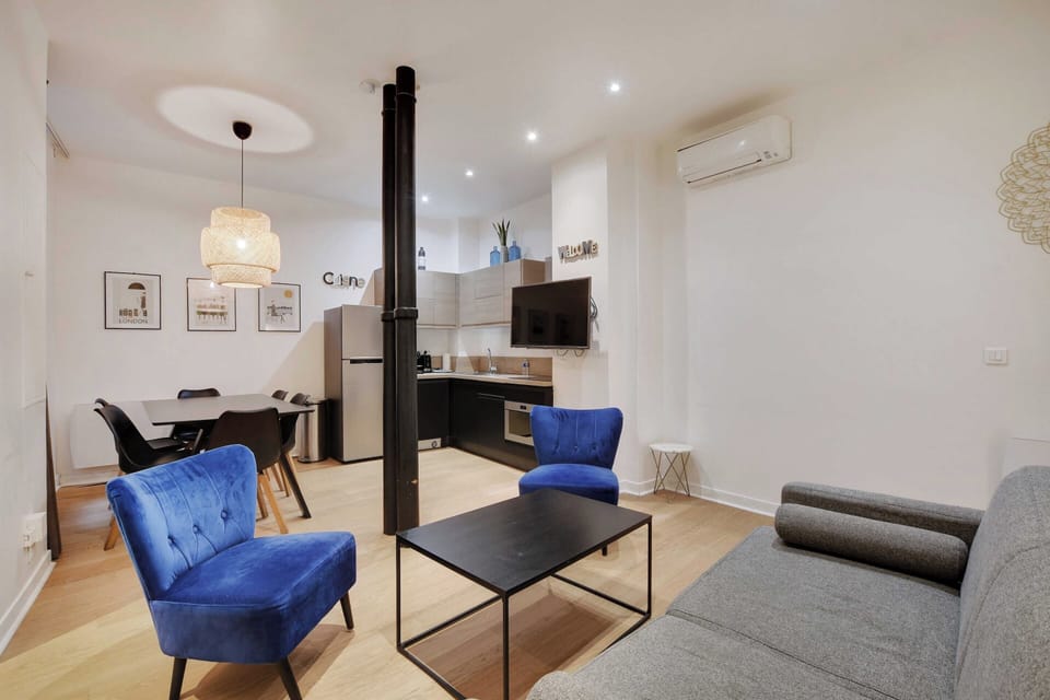 Apartment | Living area