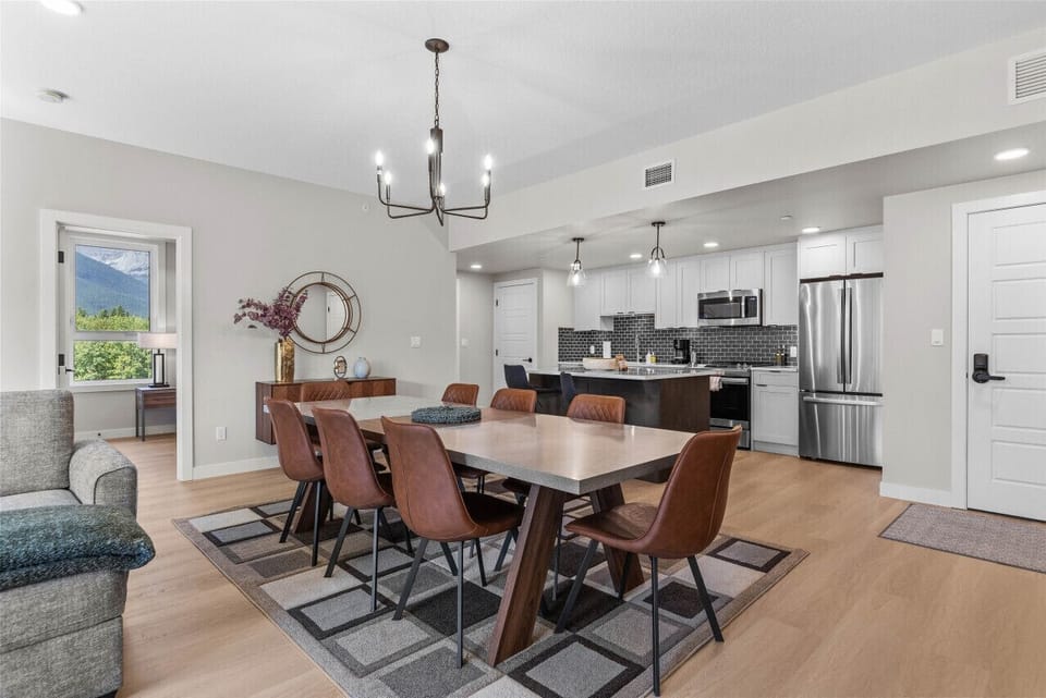 Seat all 8 guests comfortably for dining