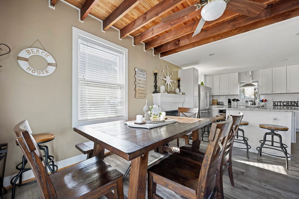 Another view of dining