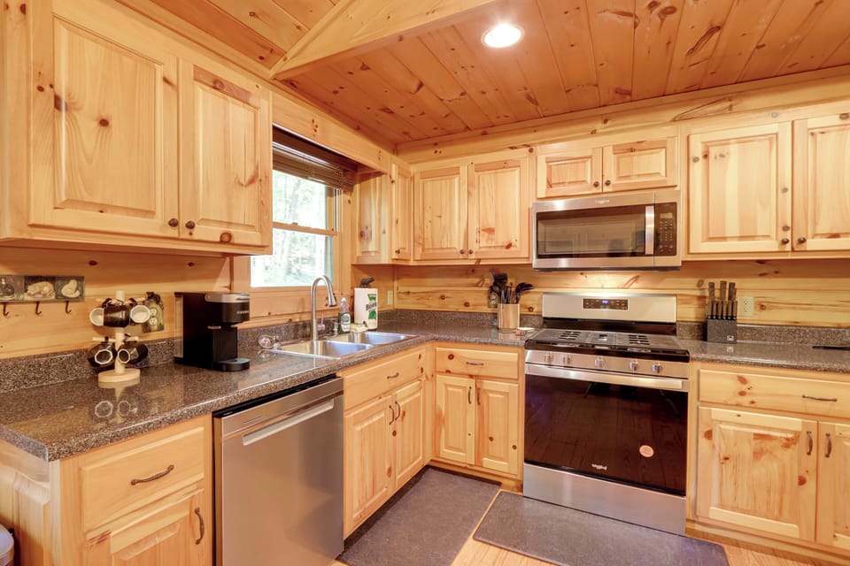 House (2 Bedrooms) | Interior