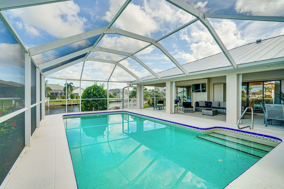 House (3 Bedrooms) | Front of property