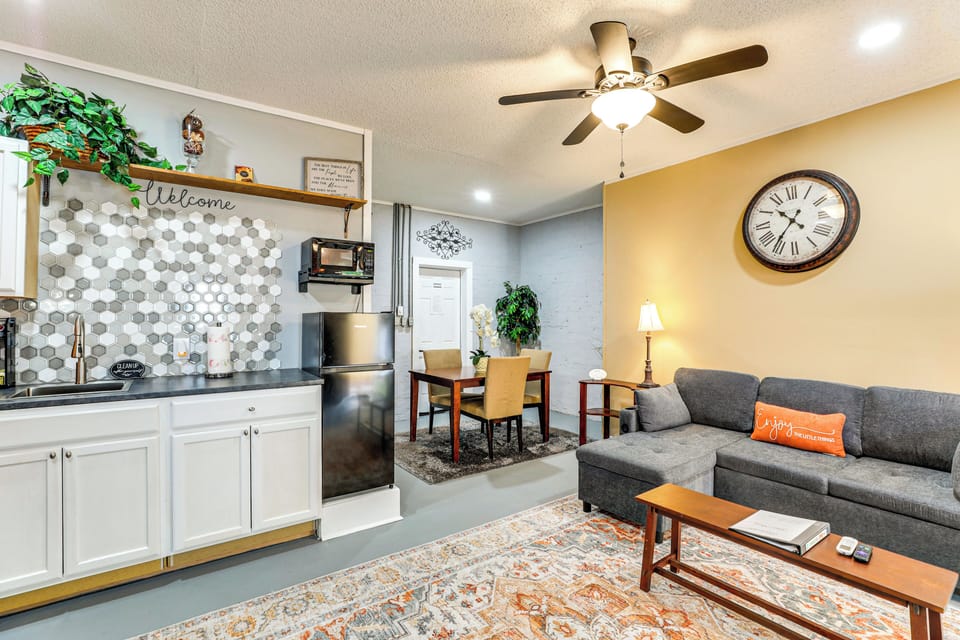 Apartment (0 Bedroom) | Front of property