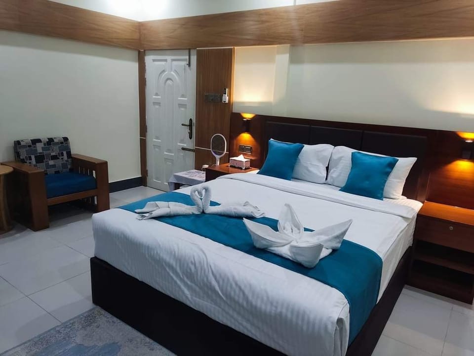 Standard Double Room, Garden View | In-room safe, desk, soundproofing, free WiFi