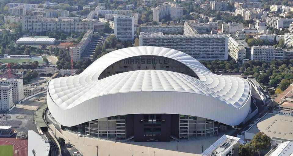 Le stade Vélodrome, à 1 minute a pieds de l'appartement ! 
