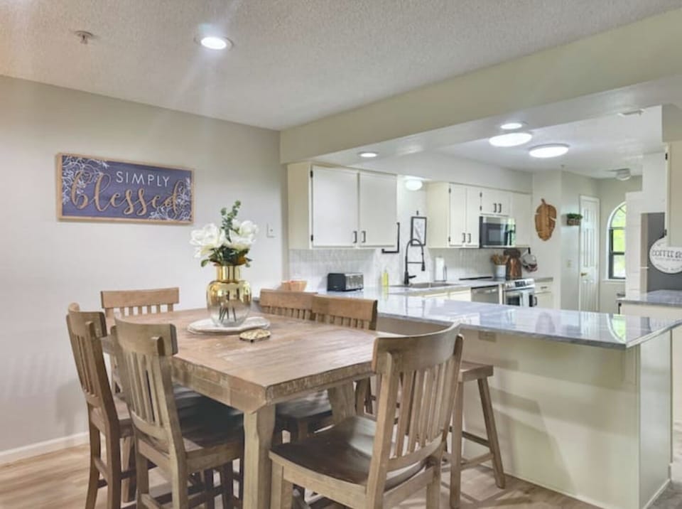Fabulous and well stocked kitchen!