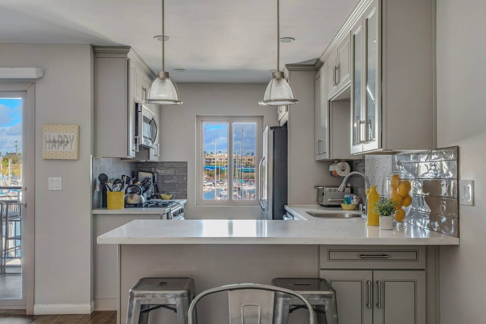 Breakfast Bar