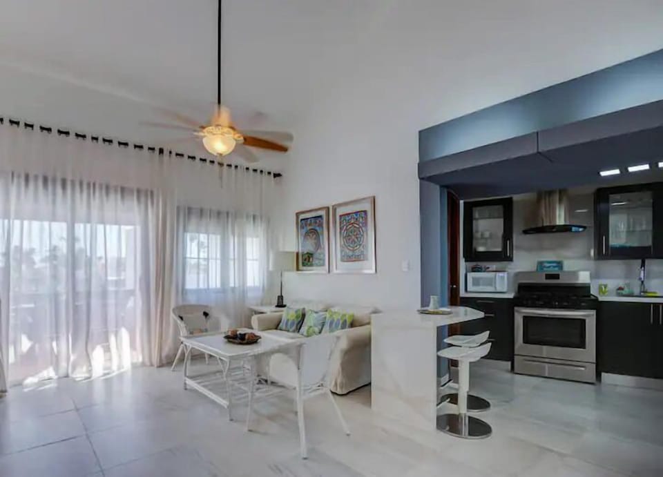 Stunning 2-BDR apartment with pool/sea view I-403 (2544)