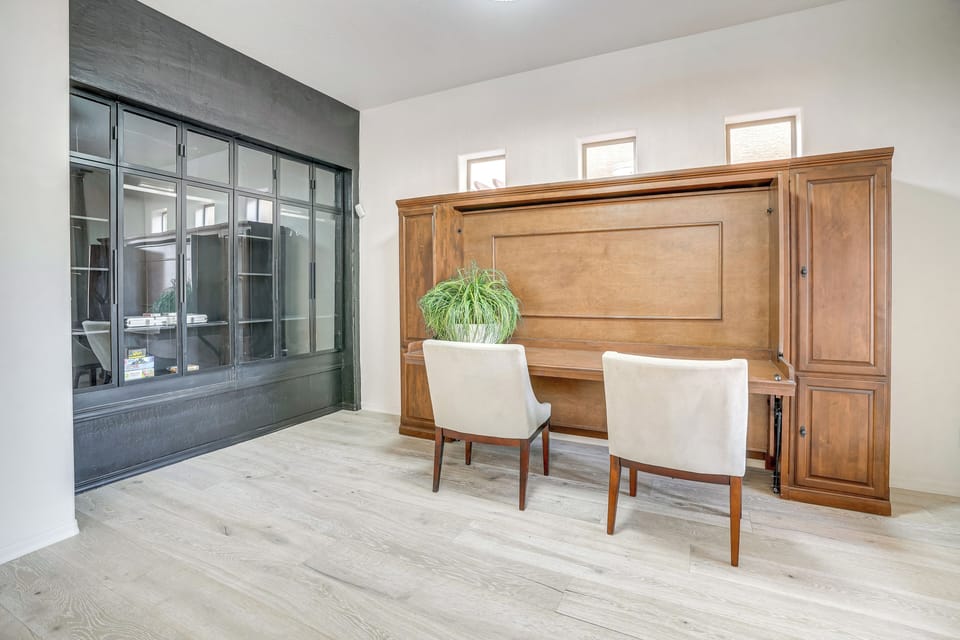 Office | Queen Murphy Bed | 1st Floor