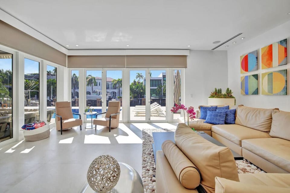 Bright and Spacious Living Room