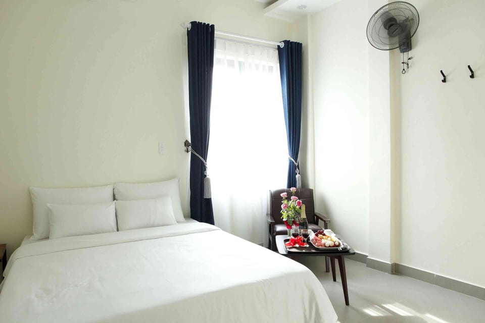 Deluxe Single Room | Desk, laptop workspace, soundproofing, free WiFi