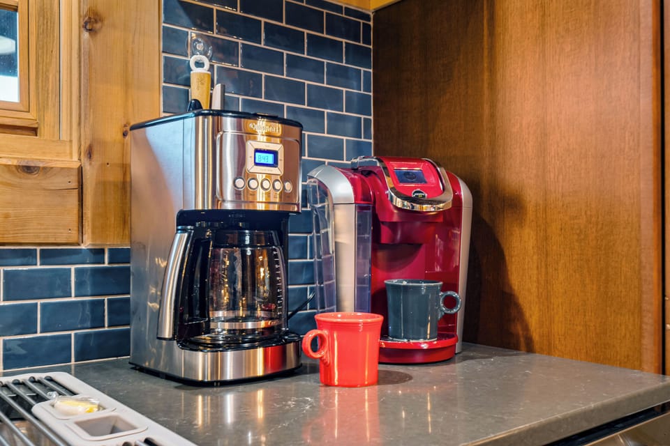 Coffee pot and Keurig