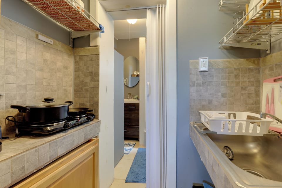 Apartment (0 Bedroom) | Interior