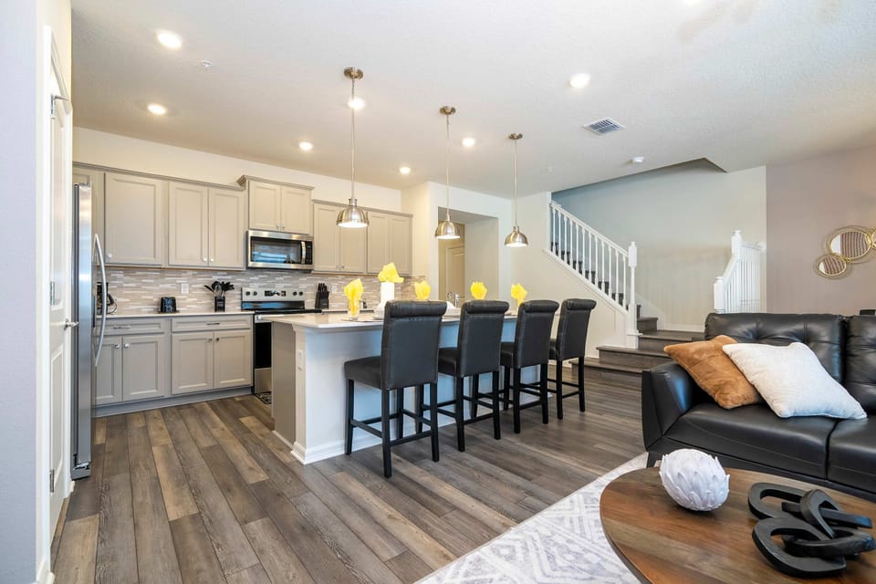 House | 5 bedrooms, Internet