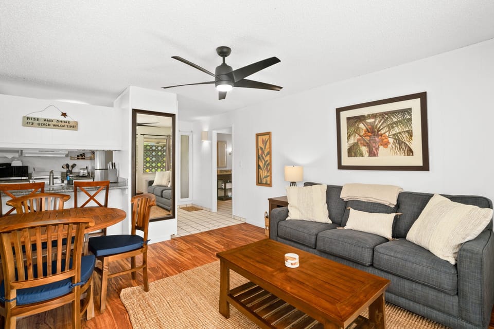 Condo, 1 Bedroom | Living area | Smart TV