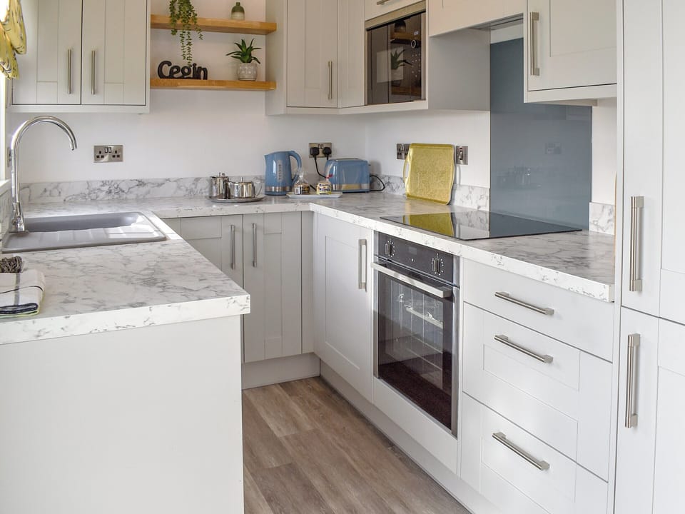 Kitchen | Bwthyn, Criccieth