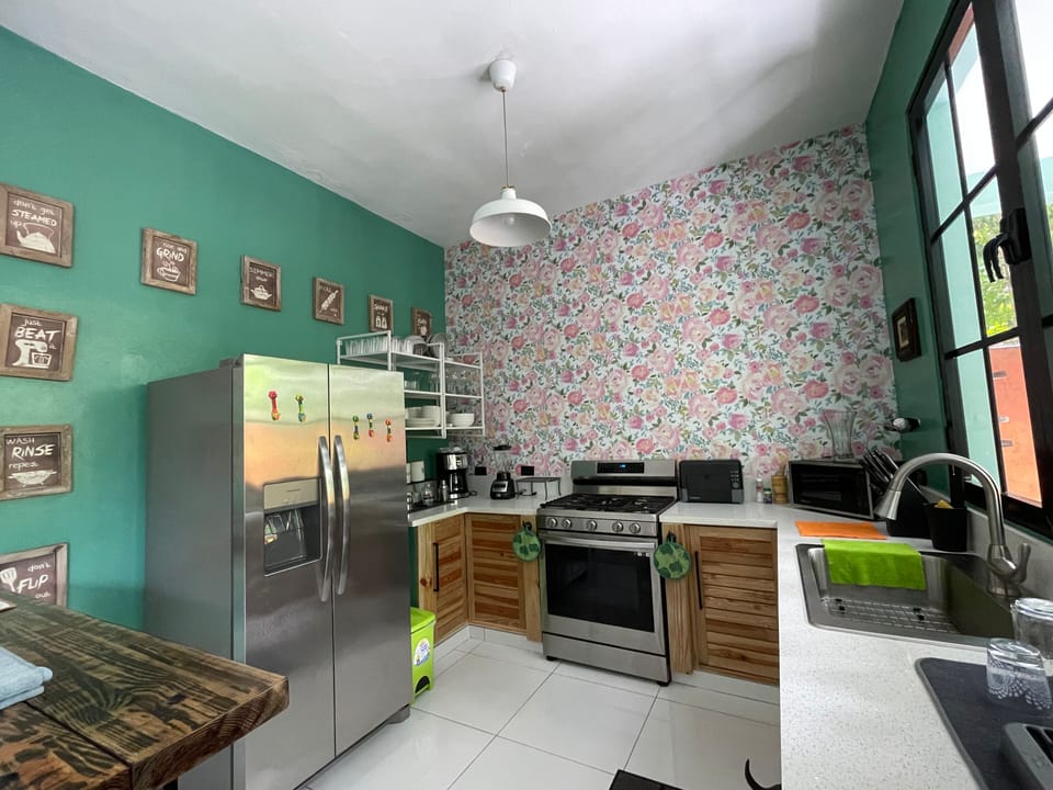 Superior House | Private kitchen | Fridge, microwave, oven, stovetop