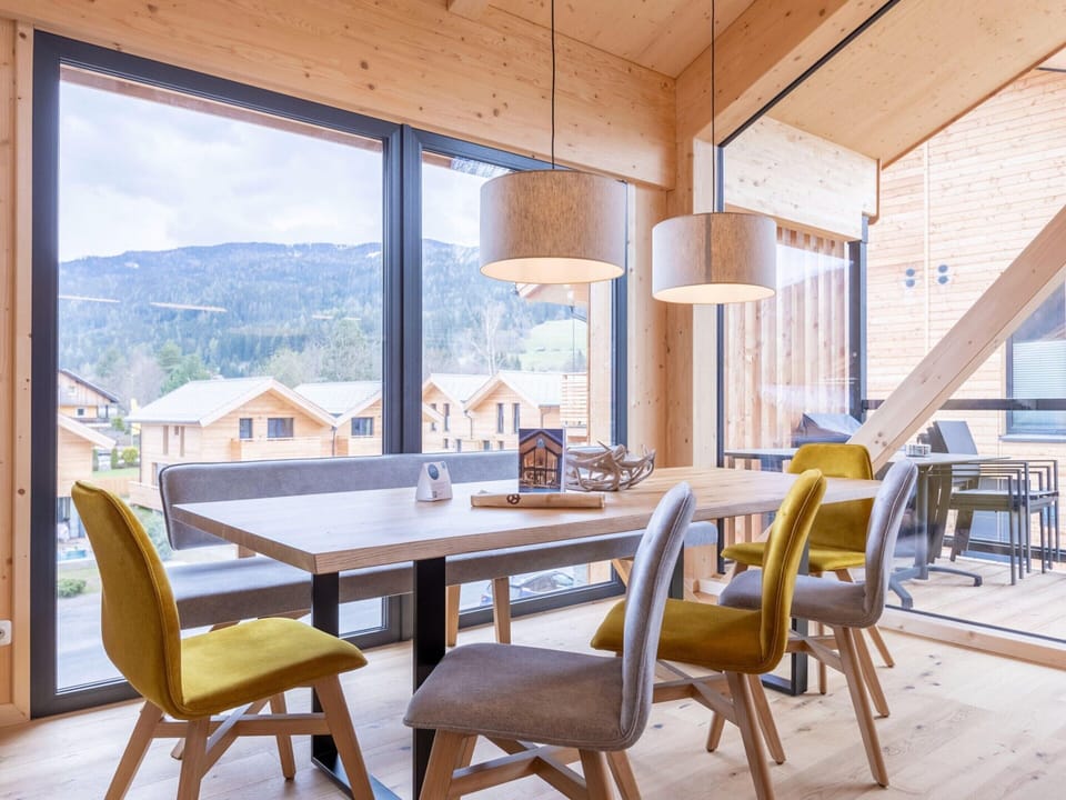 Apartment | Dining