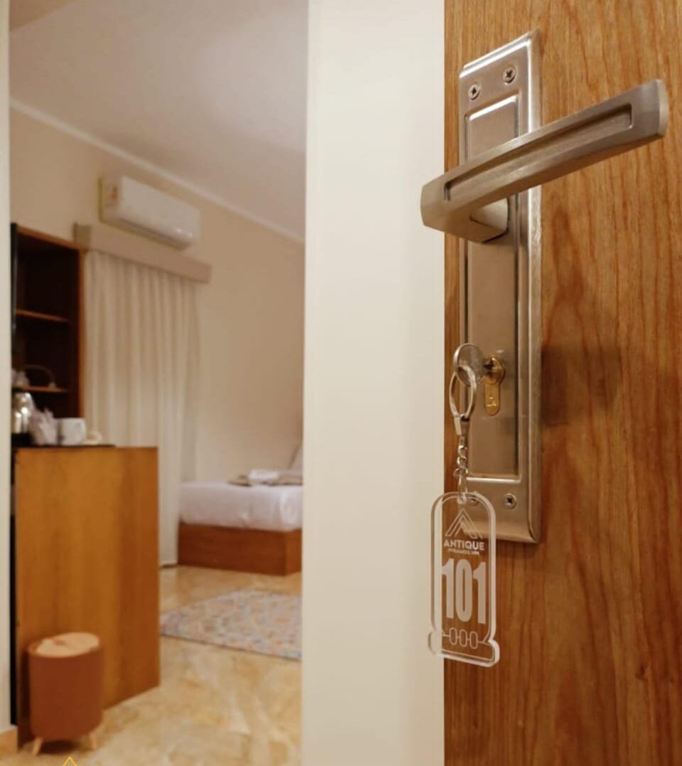 Luxury Triple Room, Multiple Beds, Non Smoking, Private Bathroom | Minibar, desk, soundproofing, iron/ironing board