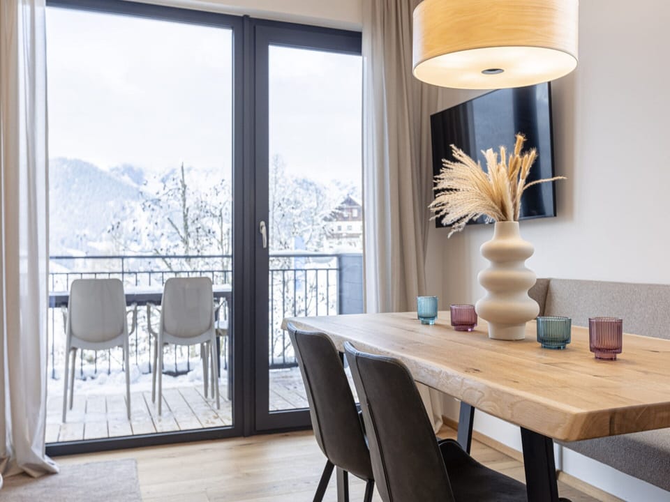 Apartment | Dining