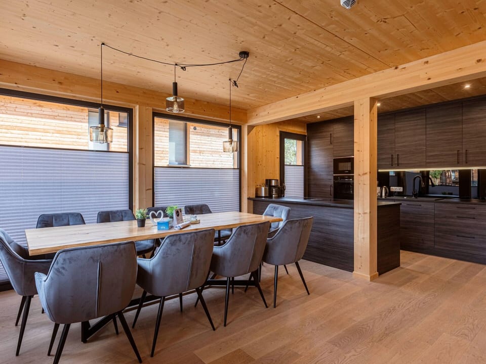 House | Dining