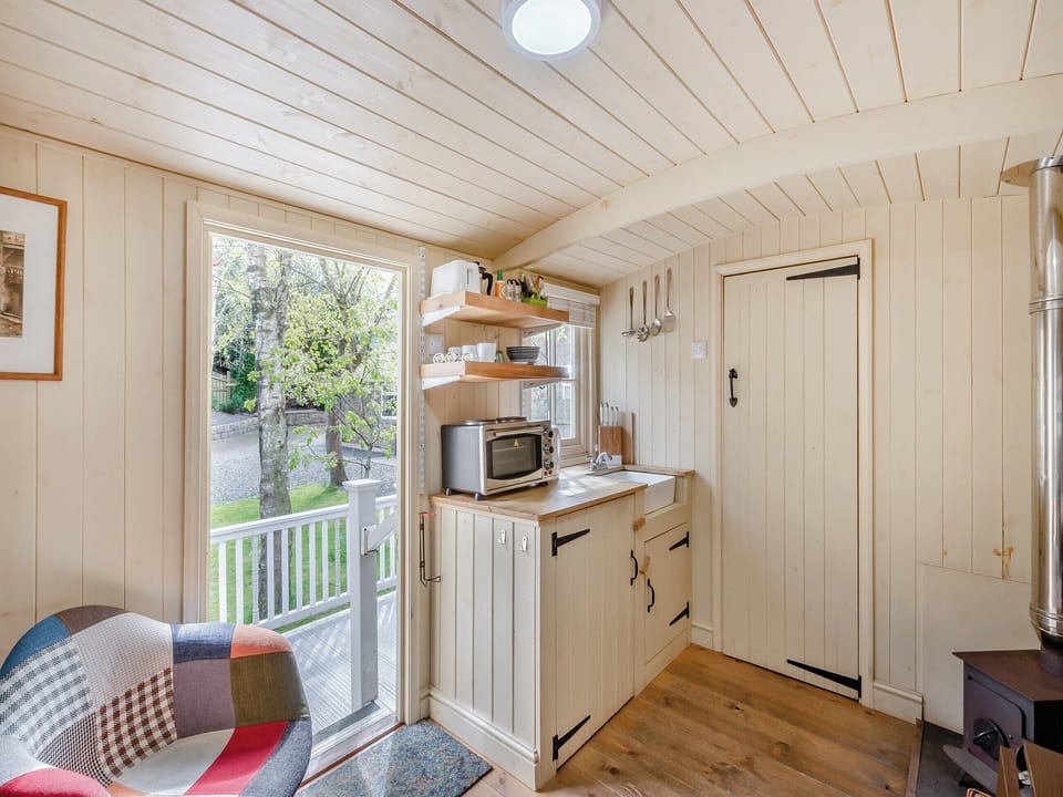 Open plan living space | Joseph&rsquo;s Hide - Inglenook, Haltwhistle