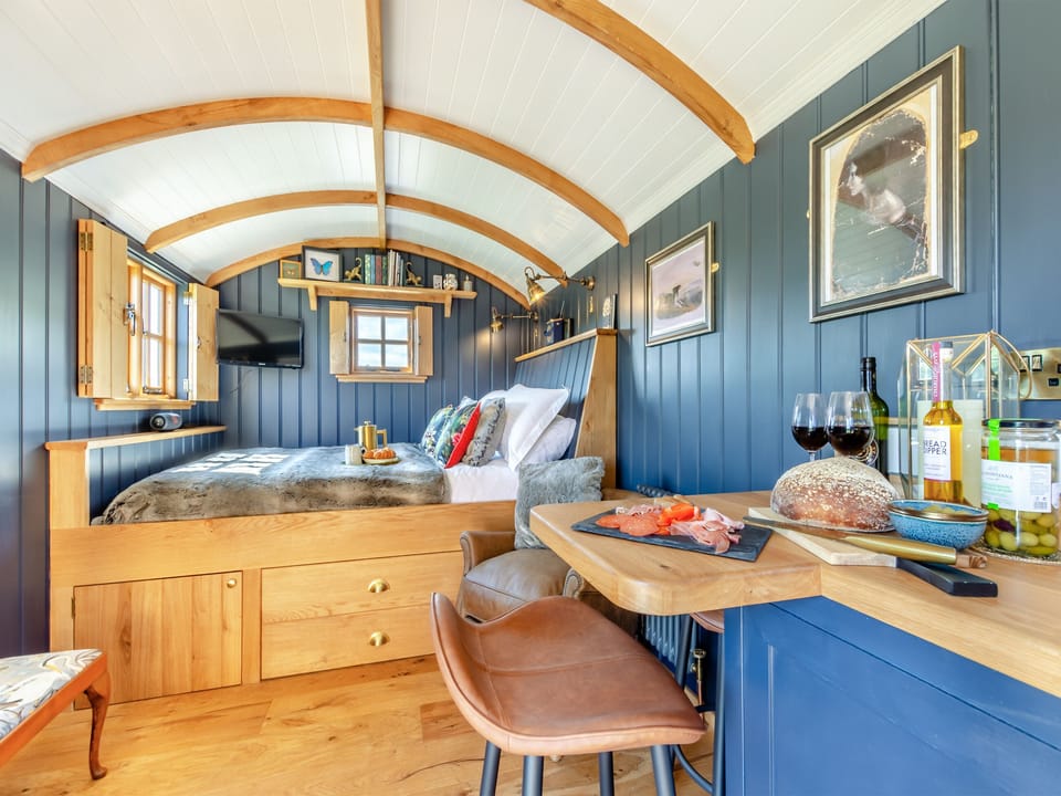 Open plan living space | Flossy&rsquo;s View - Wuthering Huts, Oldfield, near Keighley