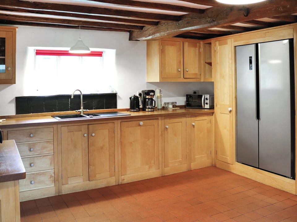 Kitchen | Rhiw Goch - Rhiw Goch Cottages, Penrhyndeudraeth, near Porthmadog