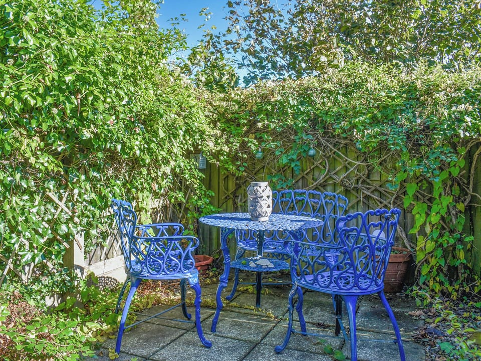 Sitting-out-area | Balcony Cottage, Whitby