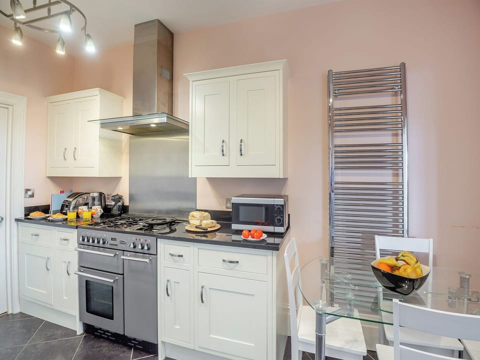 Kitchen/diner | Westhaven, Aberdovey, near Tywyn