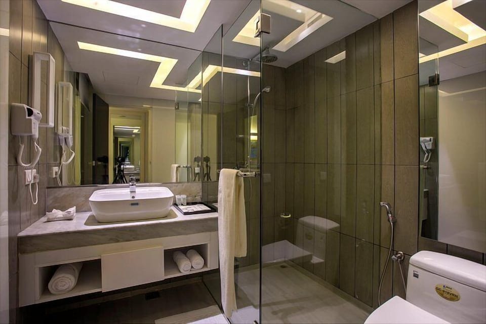 Bathroom shower