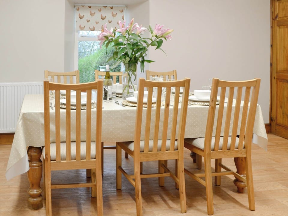 Kitchen/diner | Woodside Farmhouse, Blairgowrie