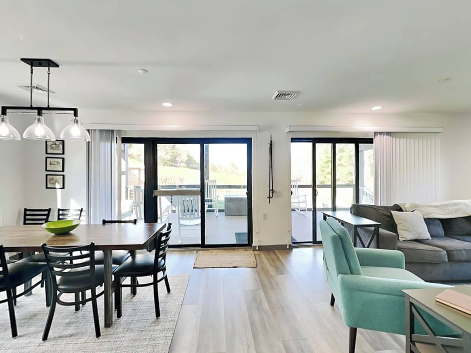 House (3 Bedrooms) | Property amenity