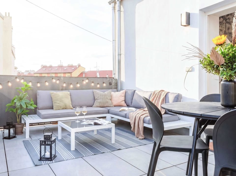 Spacious terrace with outside seating