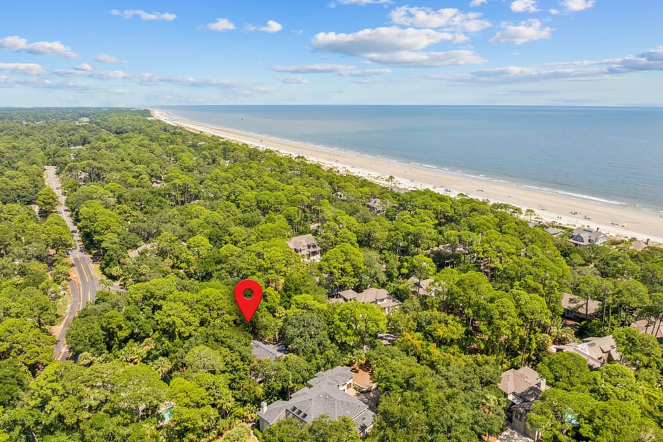 Beach Access: Just a short 3-min walk along private path to the beautiful Atlantic Ocean.