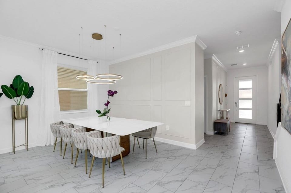 Villa, 5 Bedrooms | Dining