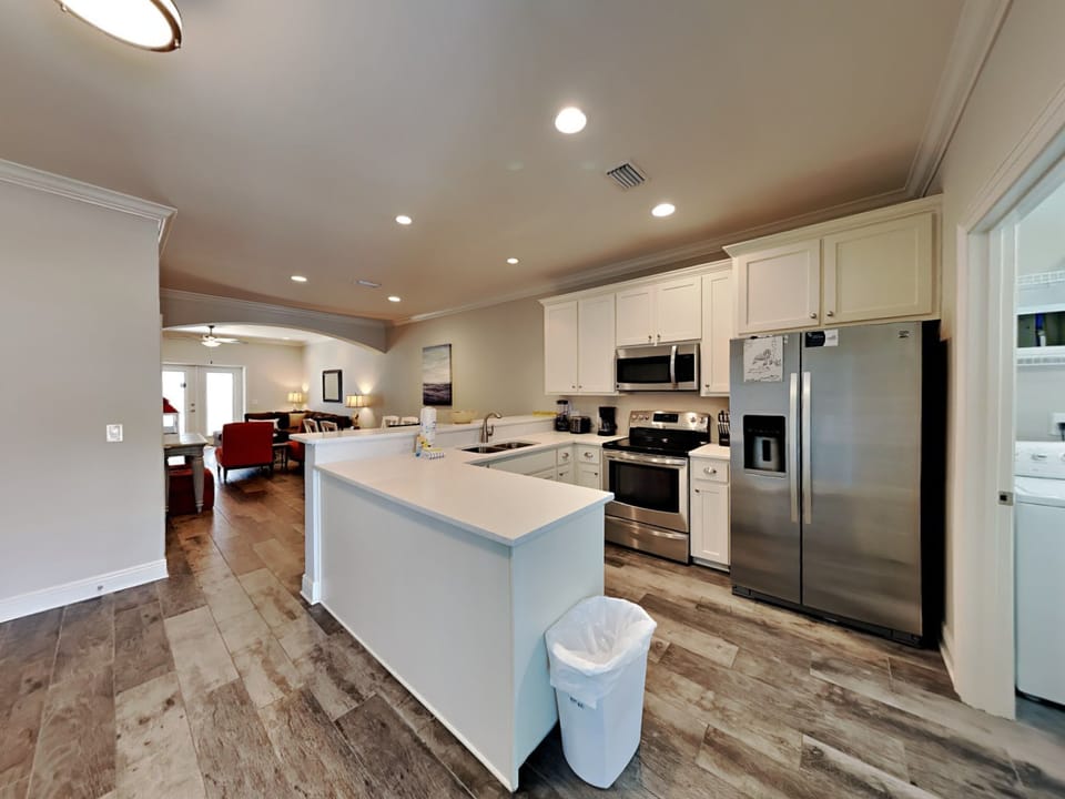 Studio (3 Bedrooms) | Property amenity