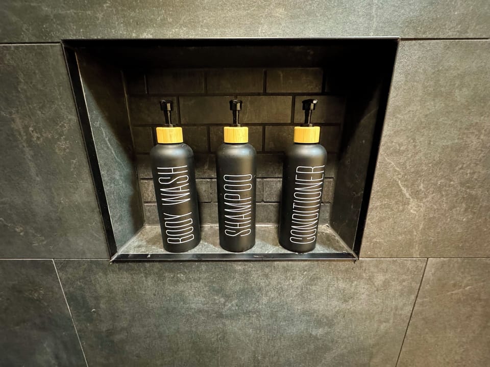 Bathroom amenities