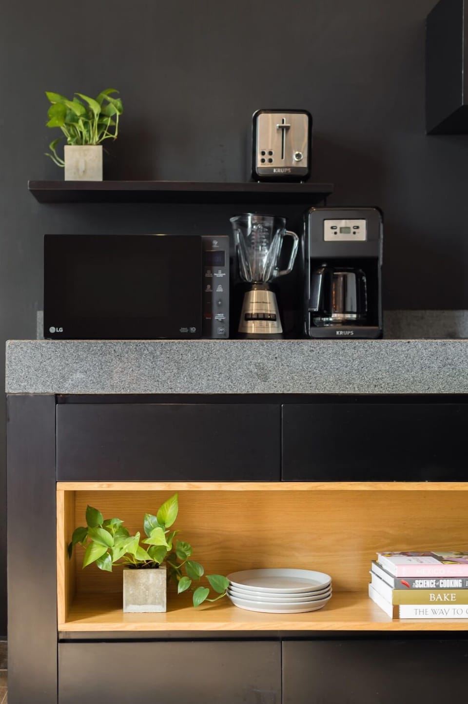Deluxe Studio, Balcony, City View | Private kitchen | Microwave, stovetop, coffee/tea maker, electric kettle