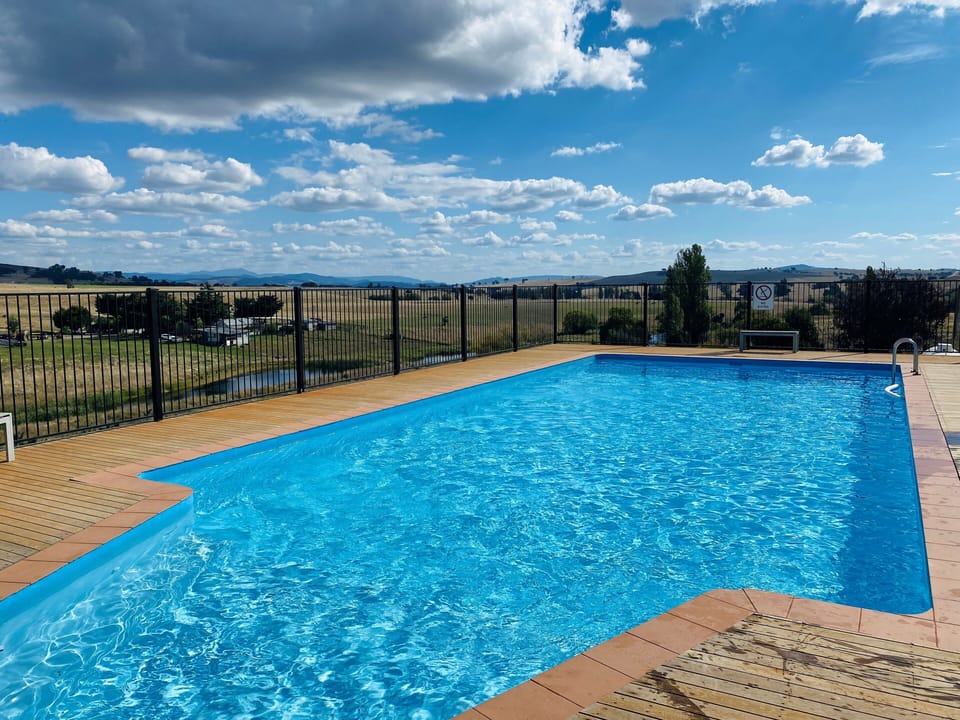 Pool2