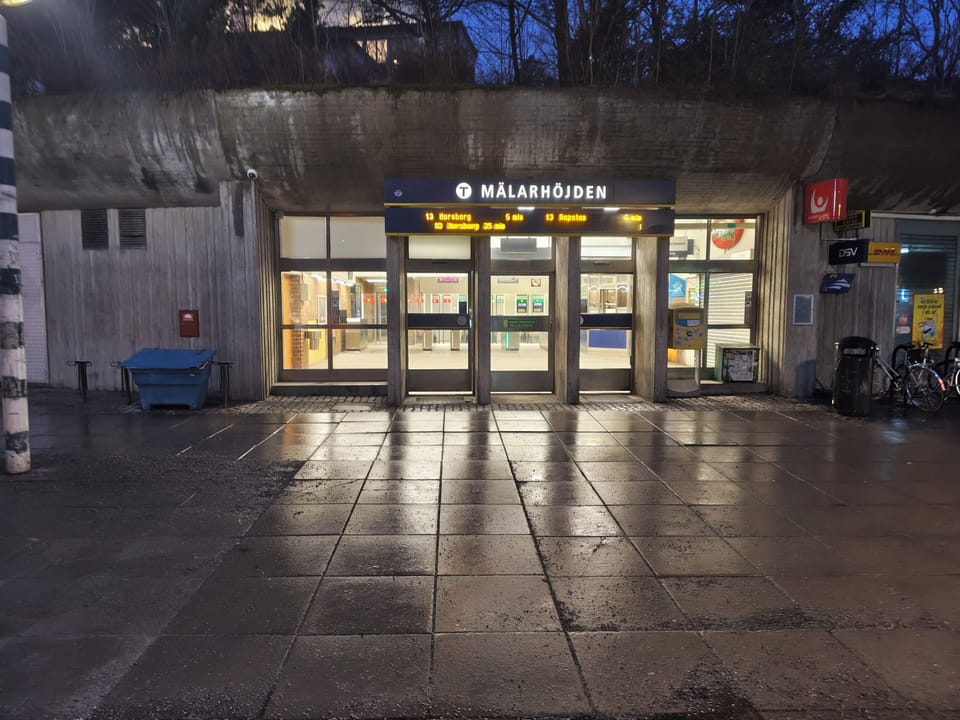 Train station shuttle