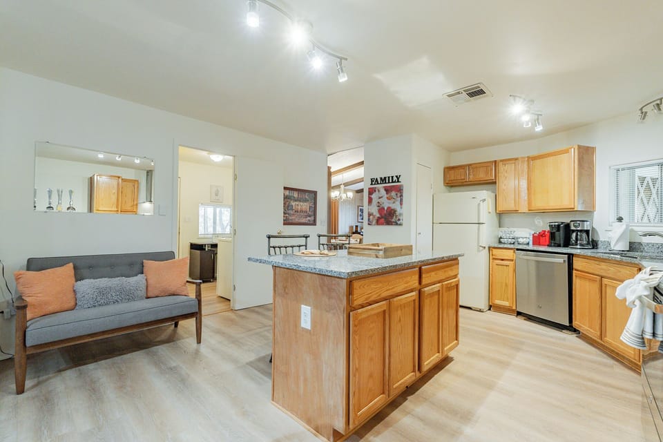 Open kitchen w/island and additional seating