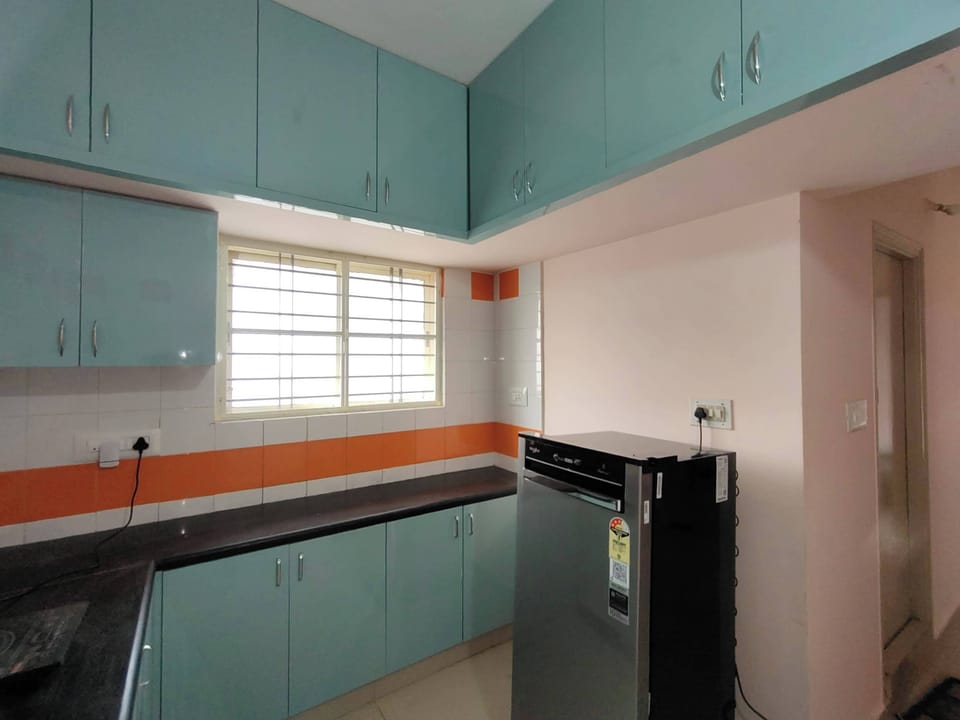 Apartment | Private kitchen | Fridge, stovetop, electric kettle, cookware/dishes/utensils