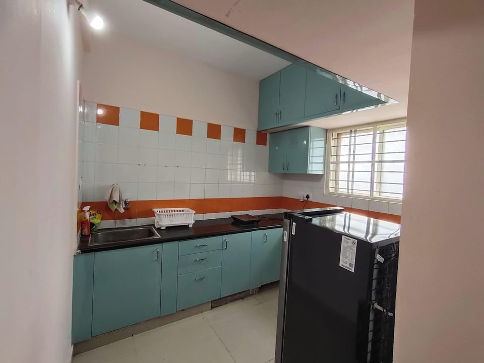 Apartment | Private kitchen | Fridge, stovetop, electric kettle, cookware/dishes/utensils