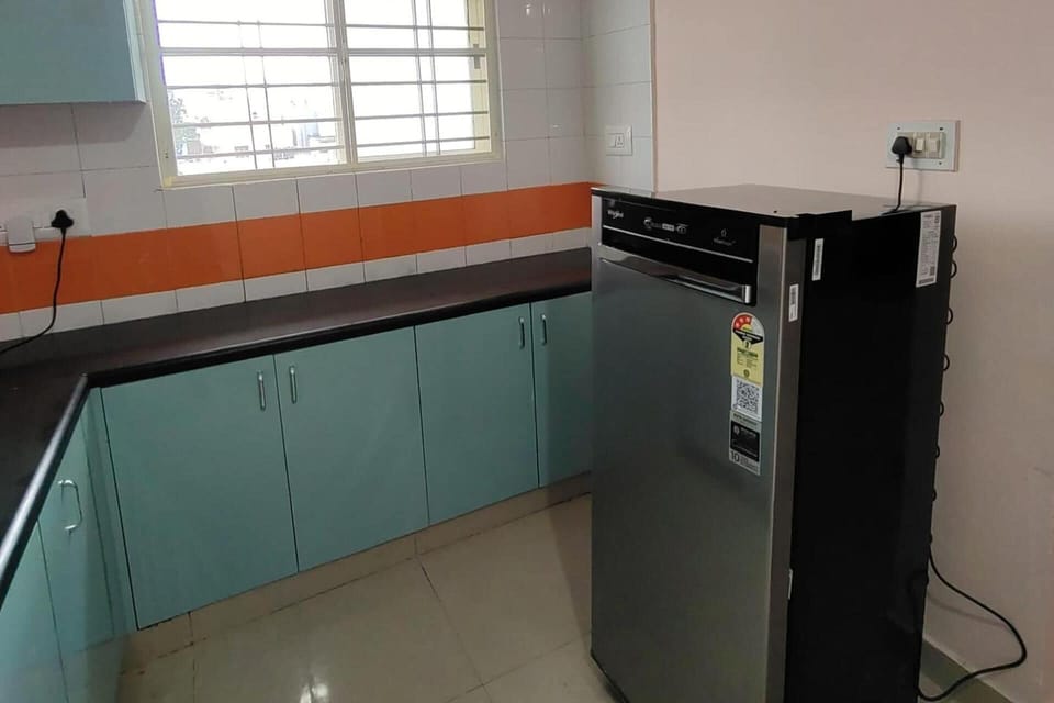 Apartment | Private kitchen | Fridge, stovetop, electric kettle, cookware/dishes/utensils