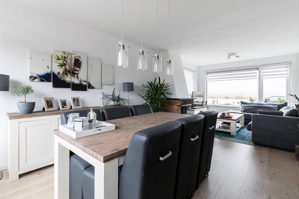 House, 4 Bedrooms, Accessible, Smoking | Living area
