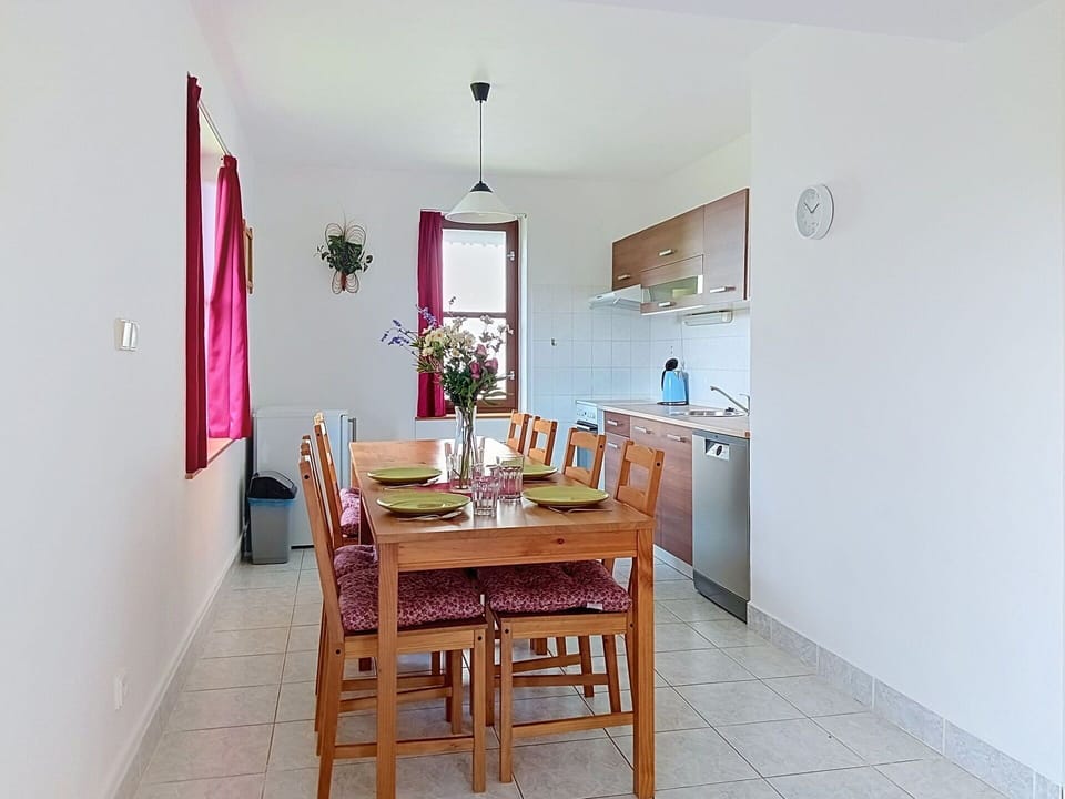 Furniture, Flooring, Floor, Table, Kitchen & Dining Room Table, Door, Chair, Apartment, Ceiling, Dining Room