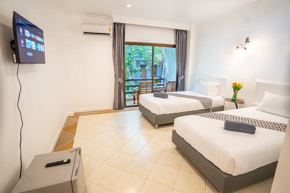 Standard Room, 1 Bedroom, Lanai | Free WiFi