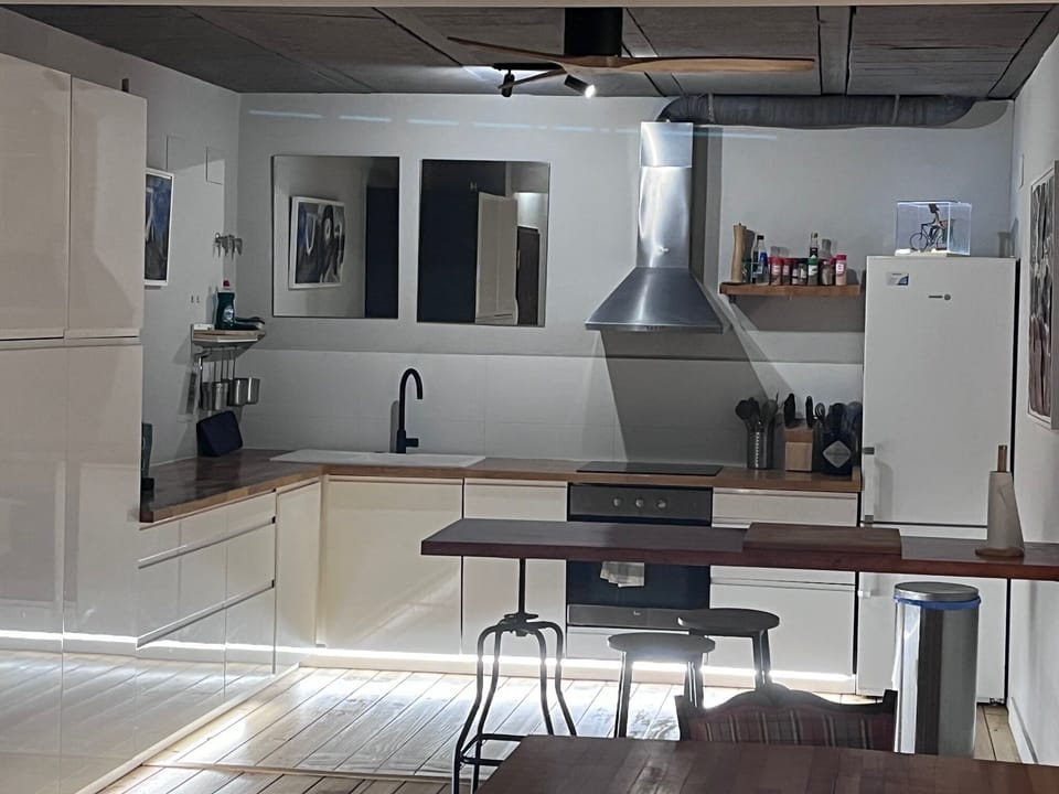 Apartment, 1 Bedroom, Balcony, City View | Interior